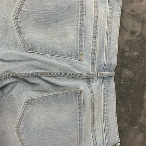 Stretchy light washed blue jeans